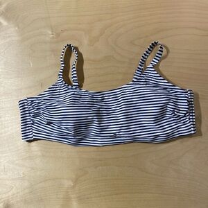 Xhilaration Navy and White Striped Bikini Top 3X (EY)